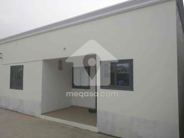 2 bedroom house for sale at Lakeside 261583