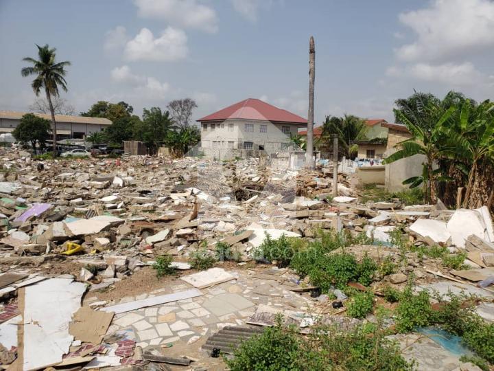 Land for sale at DANSOMAN SAKAMAN {ROADSIDE LAND} 273844