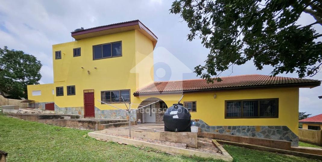 4 bedroom house for sale in Berekuso 399159