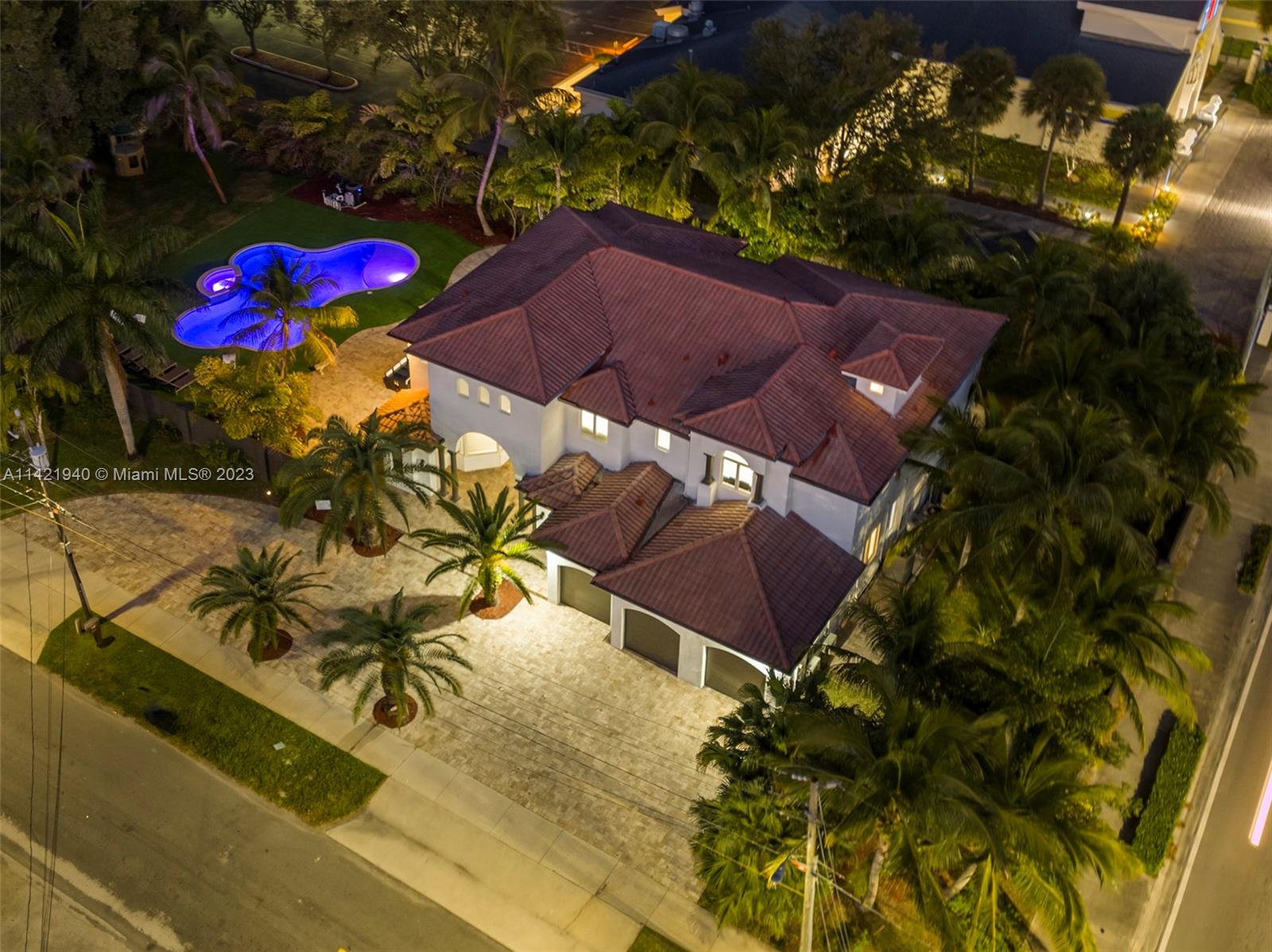 LREG Luxury Real Estate Group