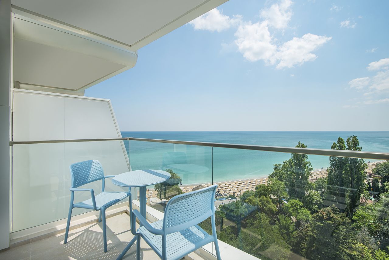 Superior Side Sea View Room