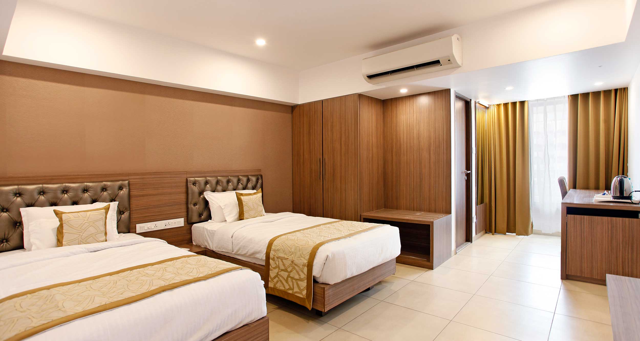 Standard Room Hotel Dwarkamai Reinvent Luxury