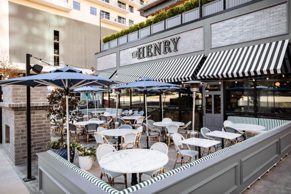 Top Pet Friendly Restaurants in Dallas Dwellinc