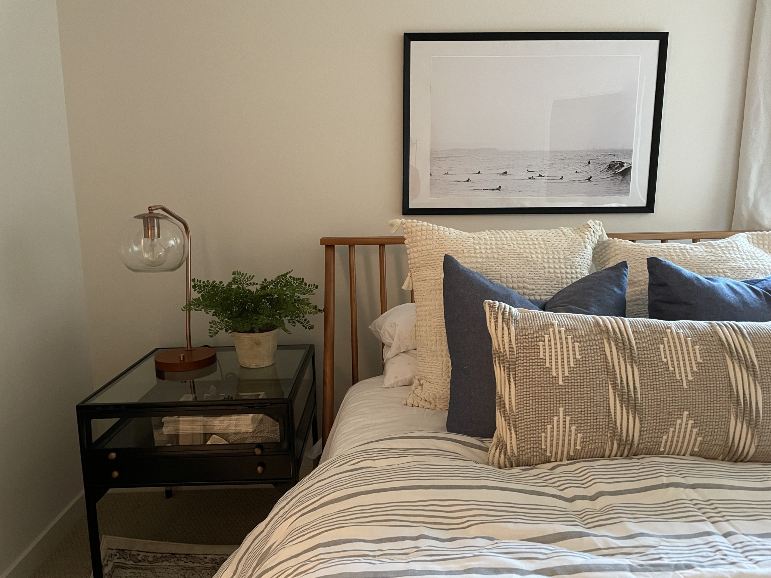 How to Layer Pillows on a King and Queen Bed Dwell & Oak