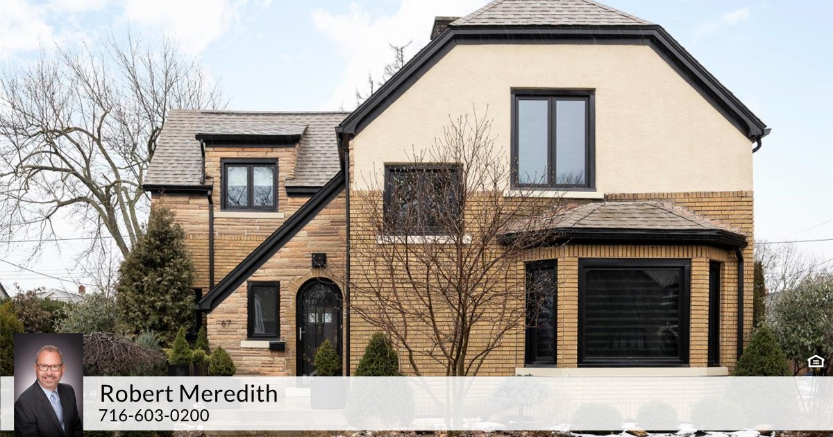 67 Deerhurst Park Blvd, Kenmore, NY 14217