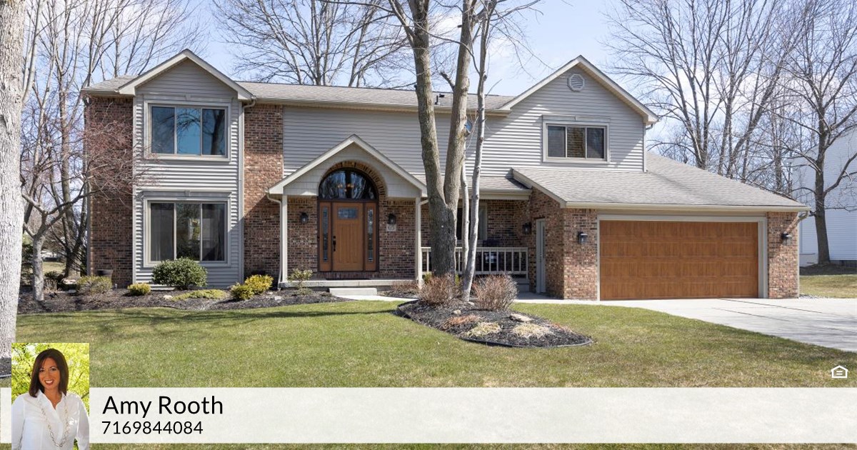 65 Old Orchard Ln, Orchard Park, NY 14127