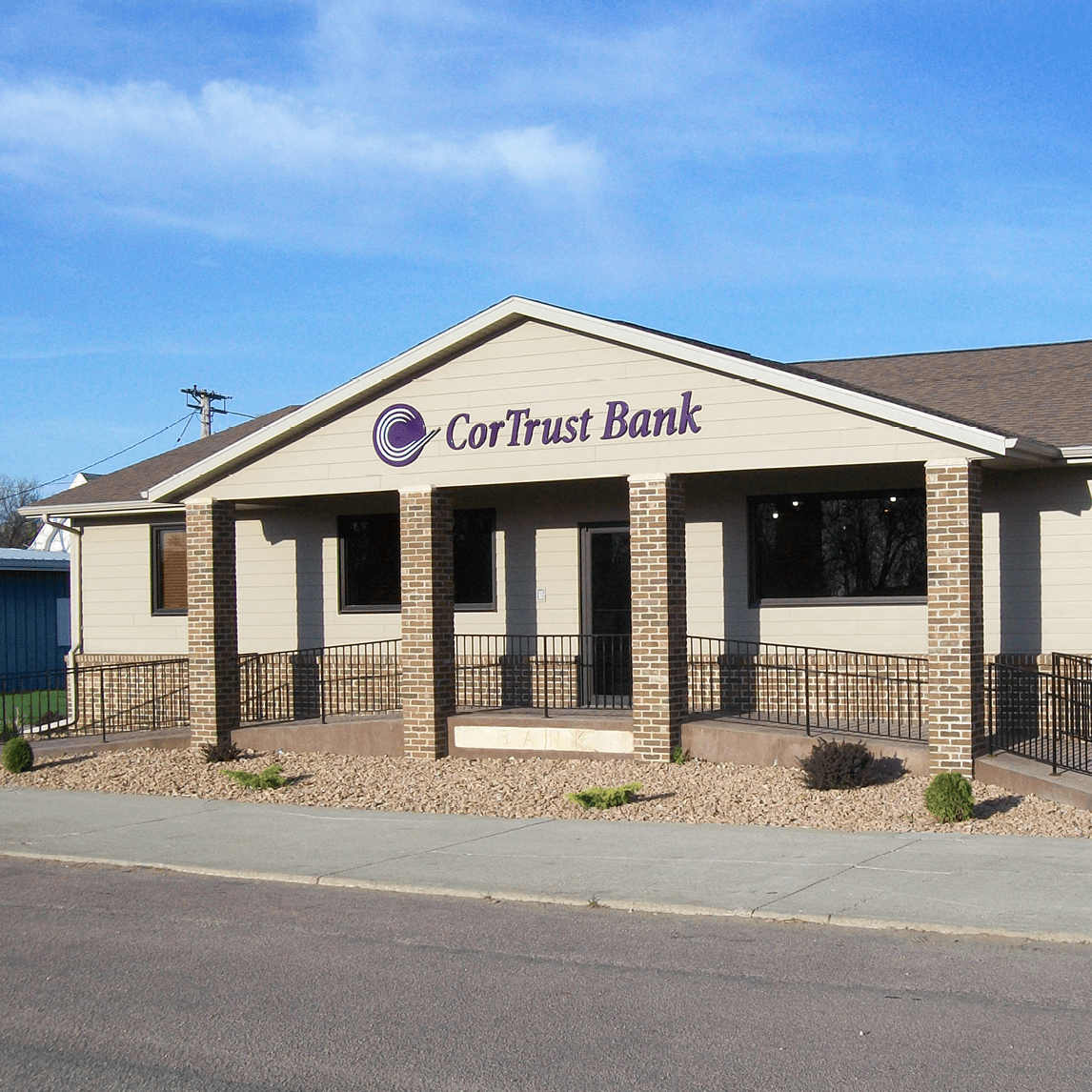 137 N Main Street CorTrust Bank