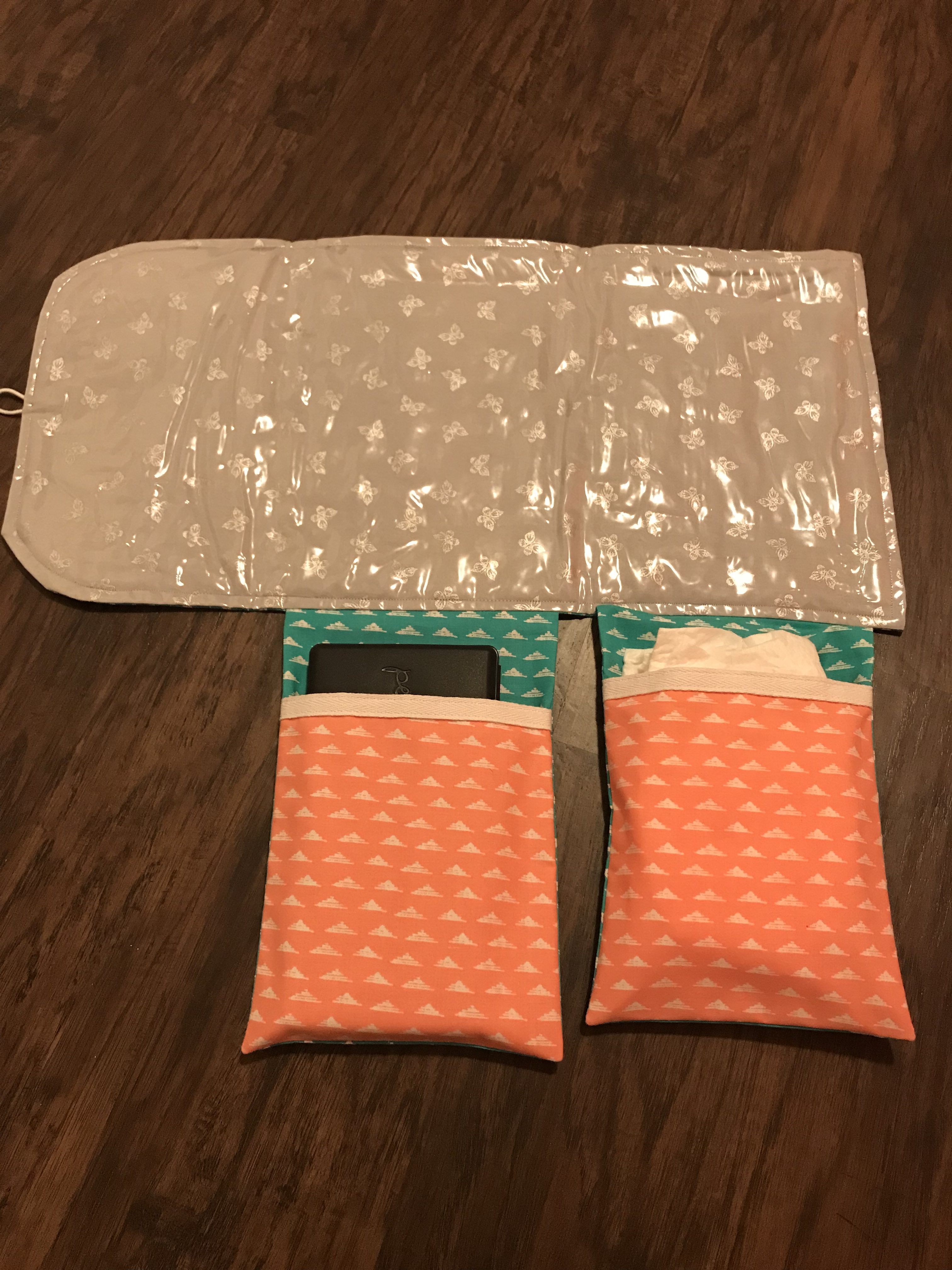 Travel changing pad The Village of Artisans