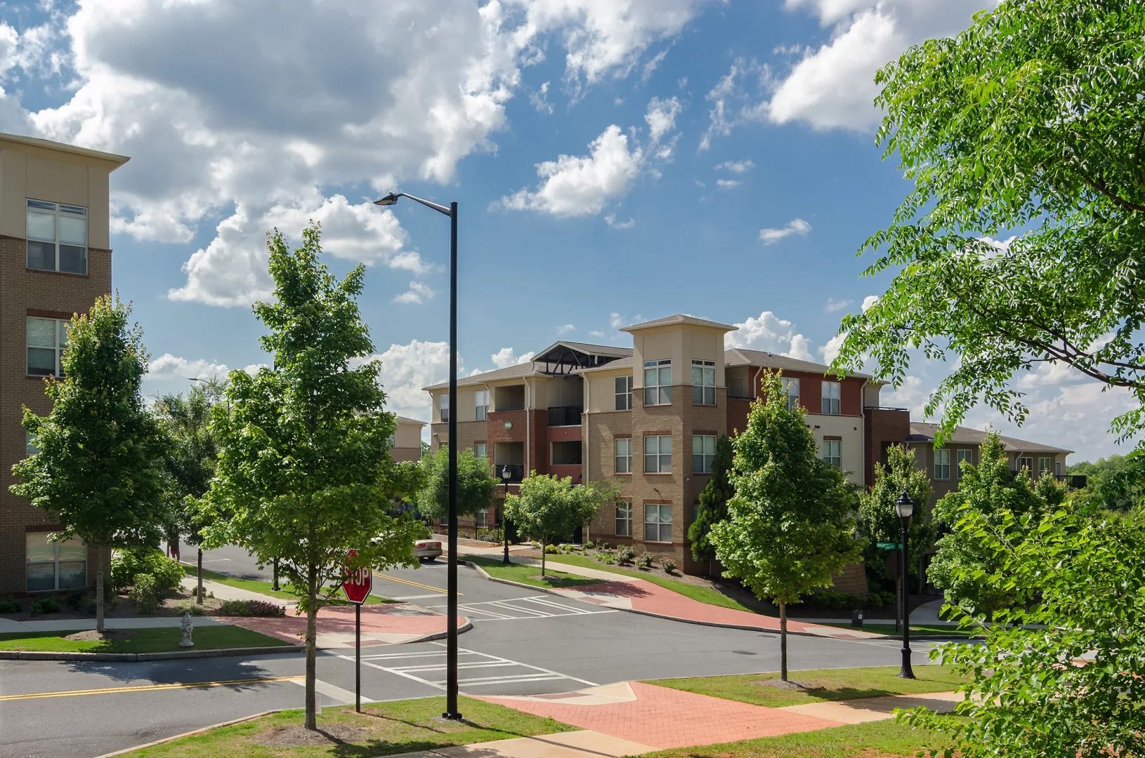 Ashley Collegetown, Atlanta (see reviews, pics & AVAIL)