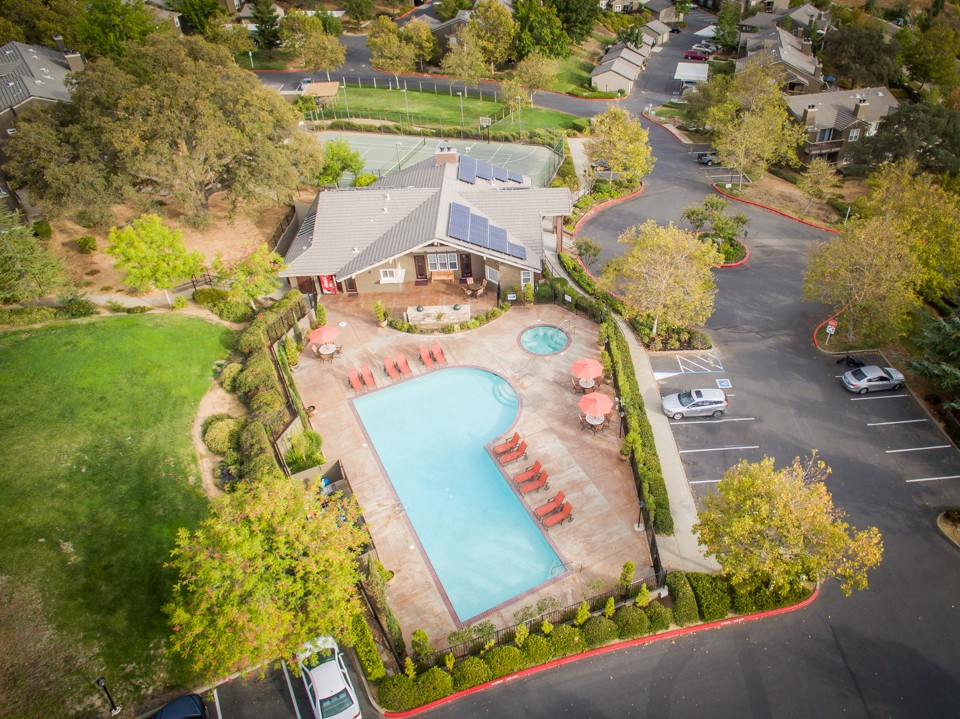 Lake Forest Apartments, El Dorado Hills (see reviews, pics & AVAIL)