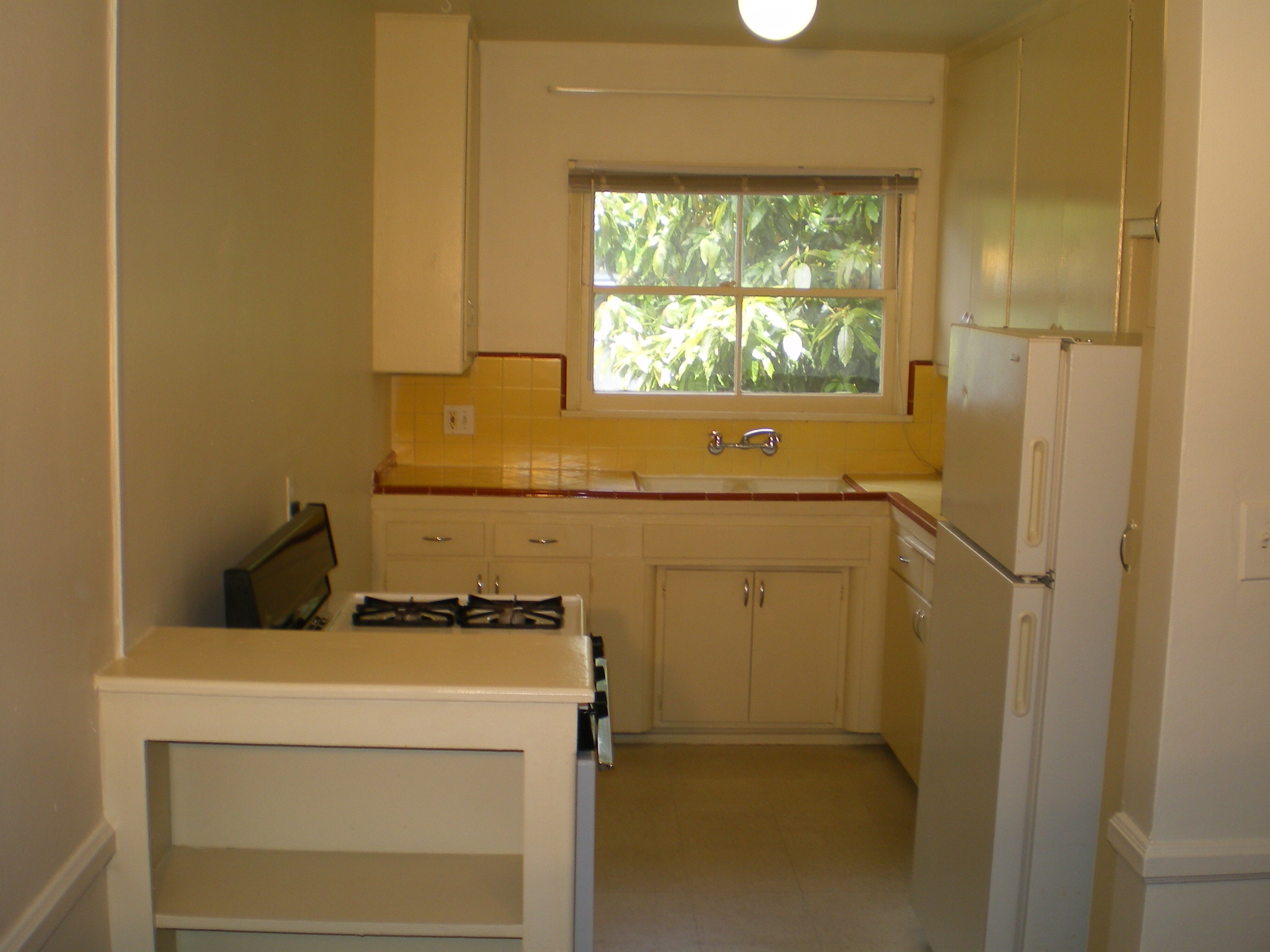 What Does 1,700 Rent You In PicoRobertson, Today?