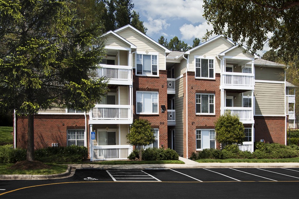 Apartments Near UNC College Student Apartments