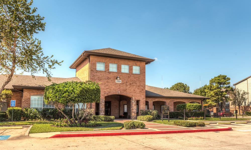 Sutter Ranch, Houston (see reviews, pics & AVAIL)