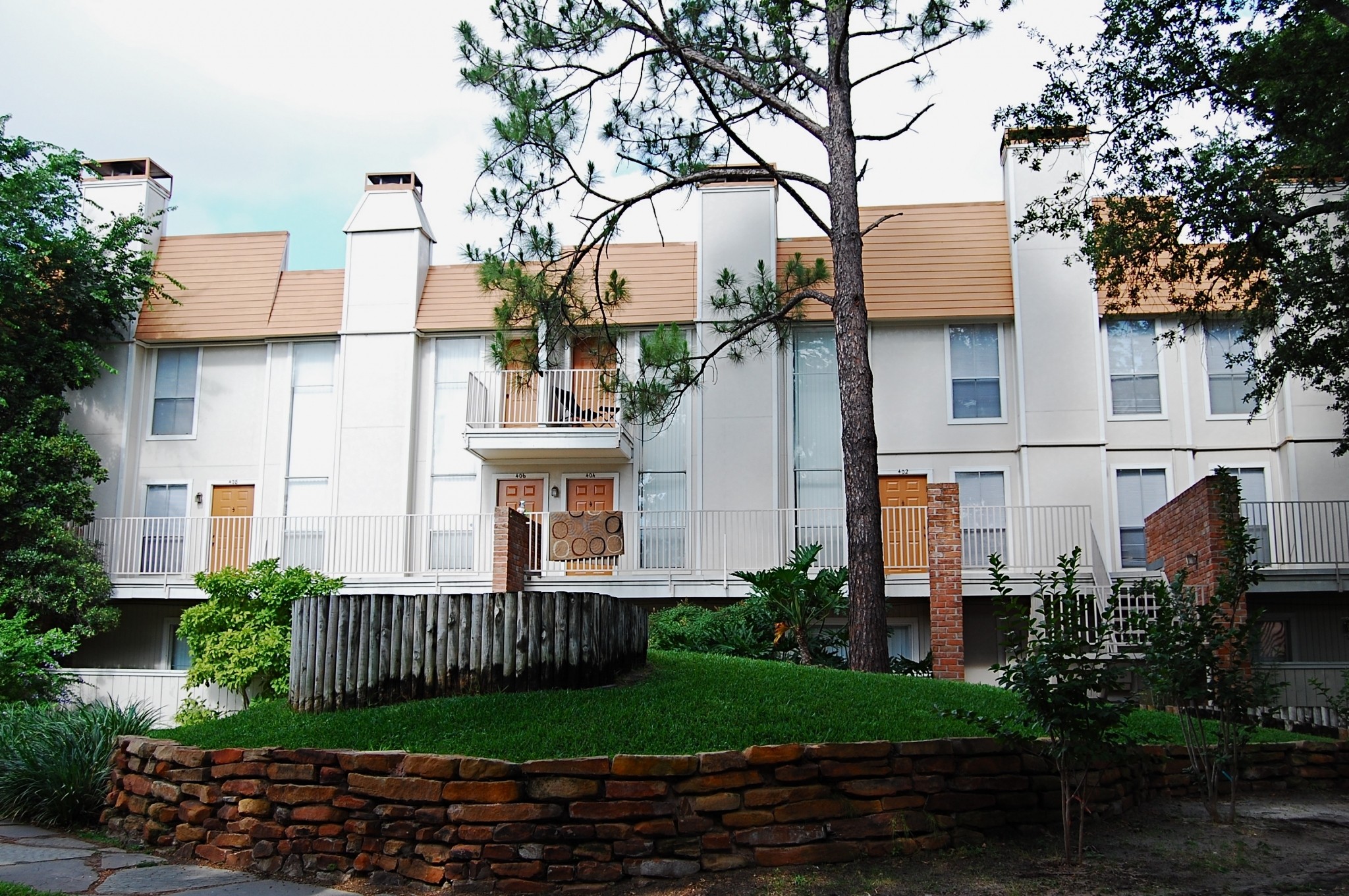 SunBlossom in Woodlake, Houston (see reviews, photos, and availability)