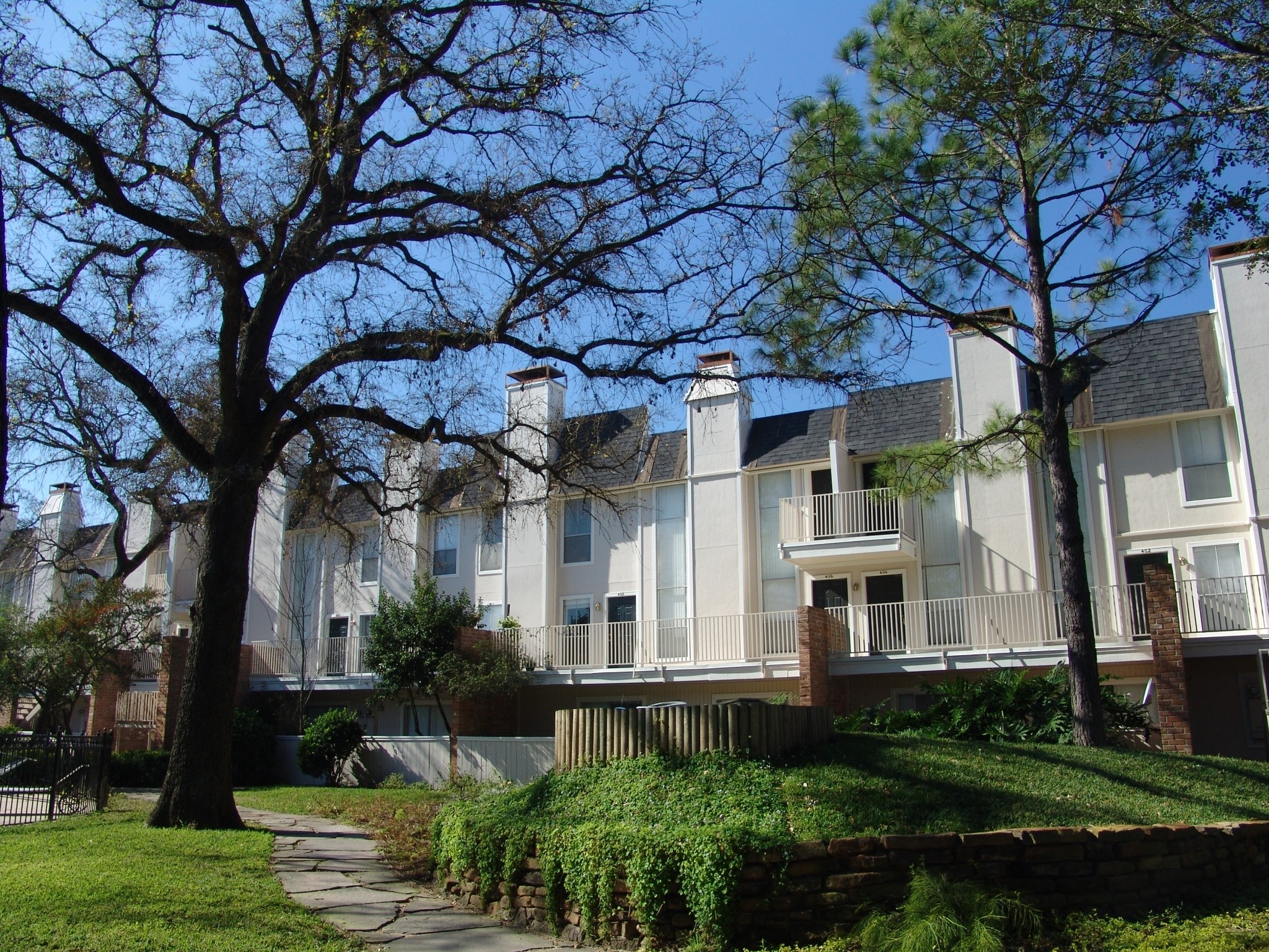 SunBlossom in Woodlake, Houston (see reviews, photos, and availability)