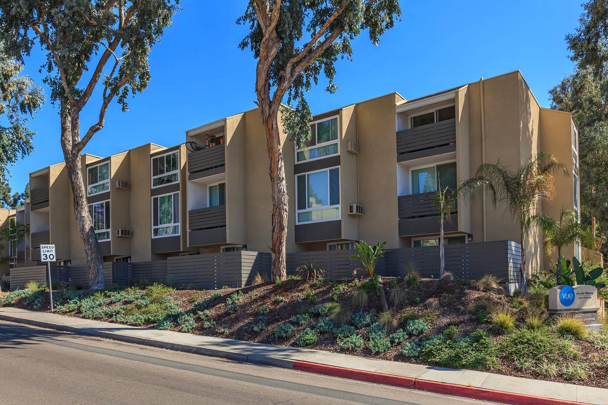 Vue at Lake Murray Apartments for Rent 6867 Golfcrest Dr, San Diego
