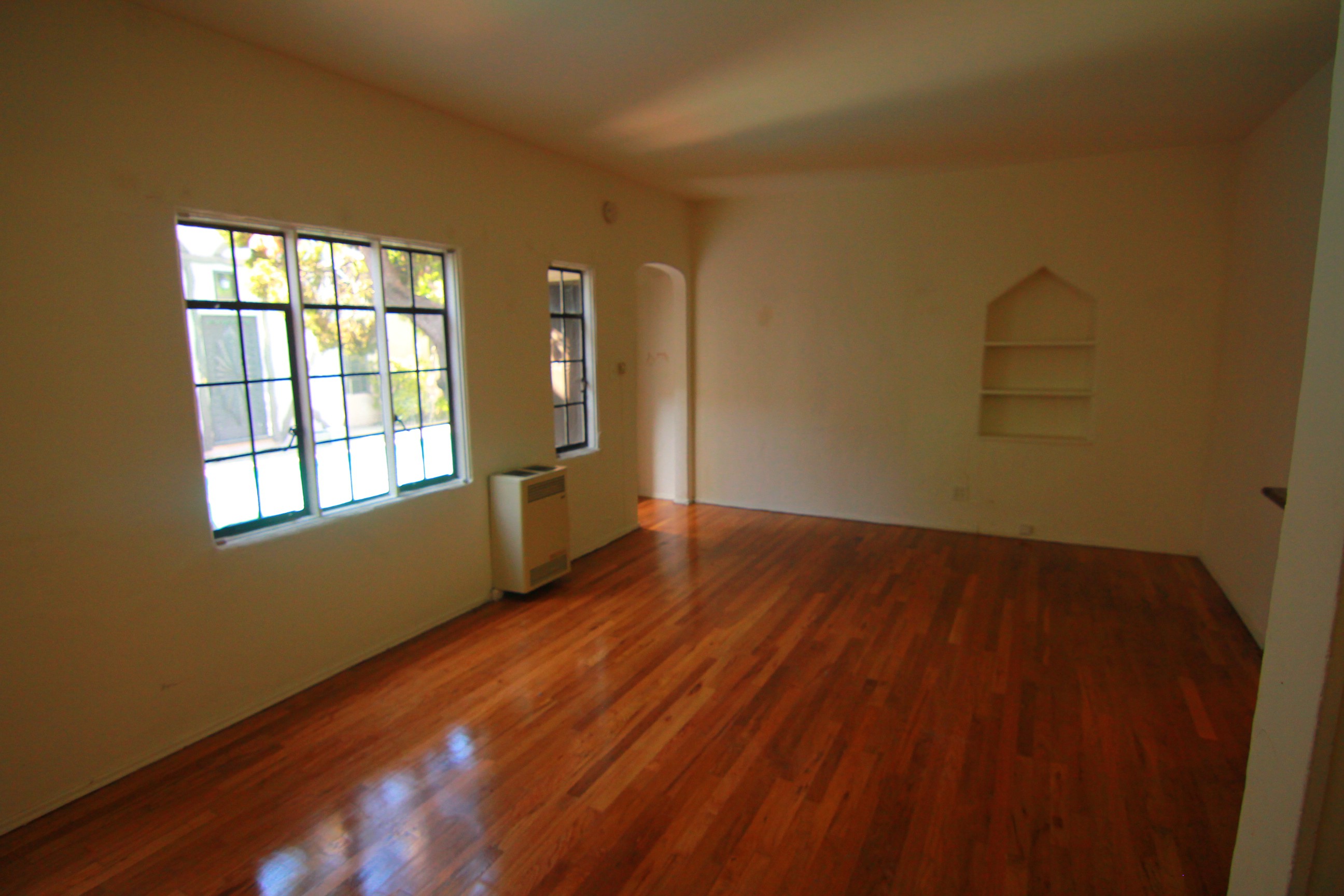 Check out today's cheapest rentals in Beverly Grove, Los Angeles