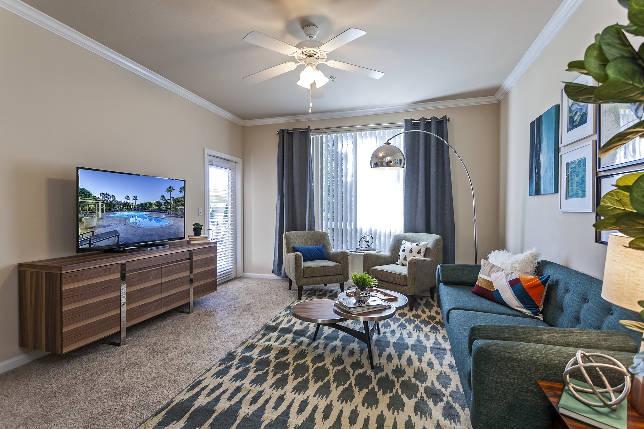 Camden Landmark, Ontario (see pics & AVAIL)