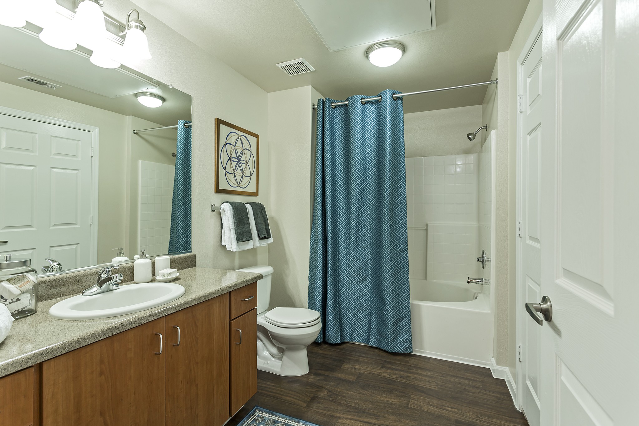 Camden Landmark, Ontario (see pics & AVAIL)