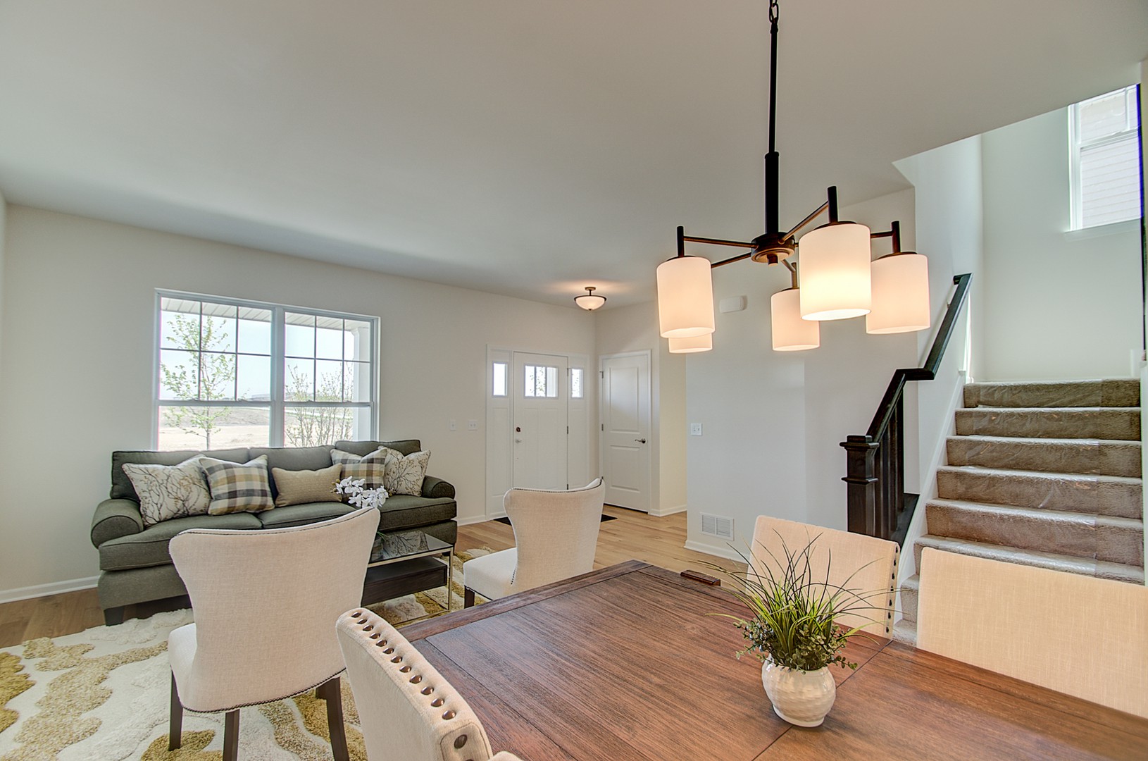 What's the priciest residential rental available in Aurora?