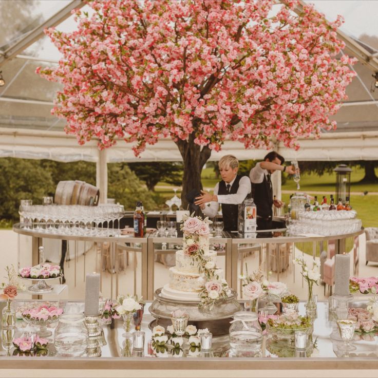 Source Artificial Flower Wall and Trees for Wedding DYartificial