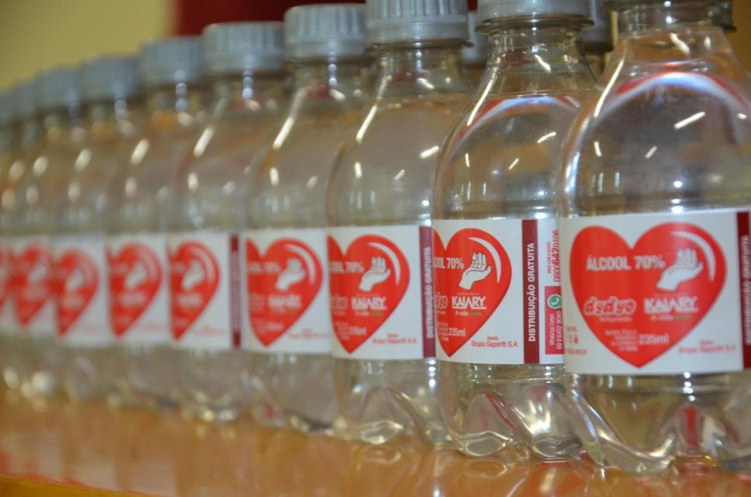 Doação de álcool 70 para a população de Ariquemes Dydyo Refrigerantes