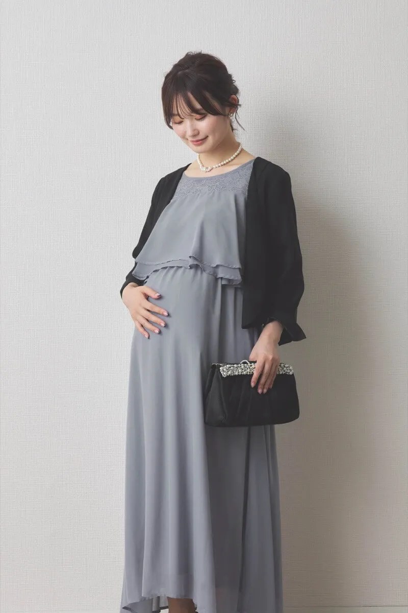 ライトグレーの授乳口付スリットスリーブドレスのレンタル｜111769｜結婚式パーティーのドレスレンタルはワンピの魔法