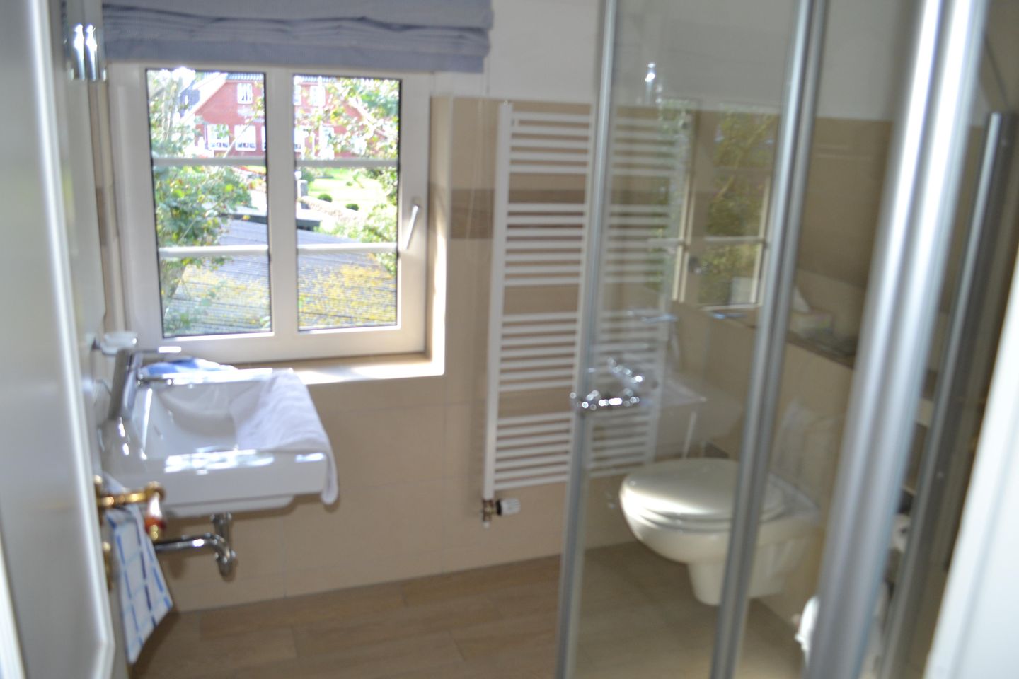 Ferienwohnung Zimmer mit Duschbad Utersum OK Vermietung