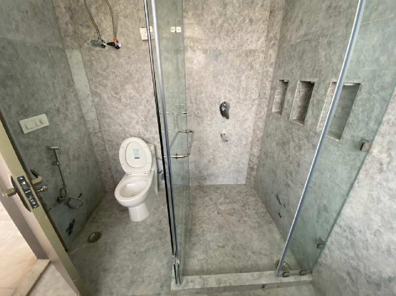 6 BHK House 9000 Sq.ft. for Sale in Aradhana Enclave, R. K. Puram