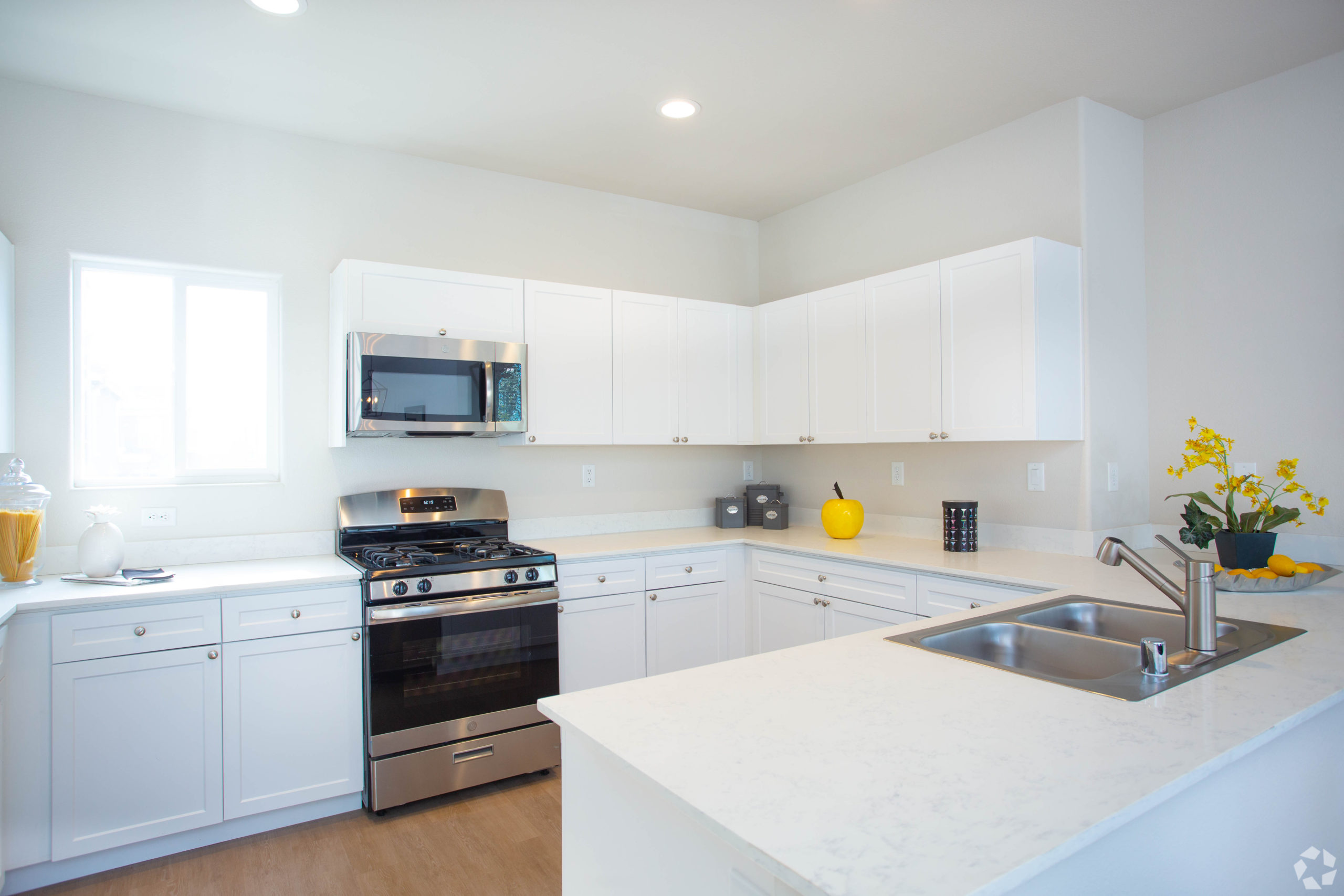 Refugio Townhomes Santa Maria, CA Dynamic