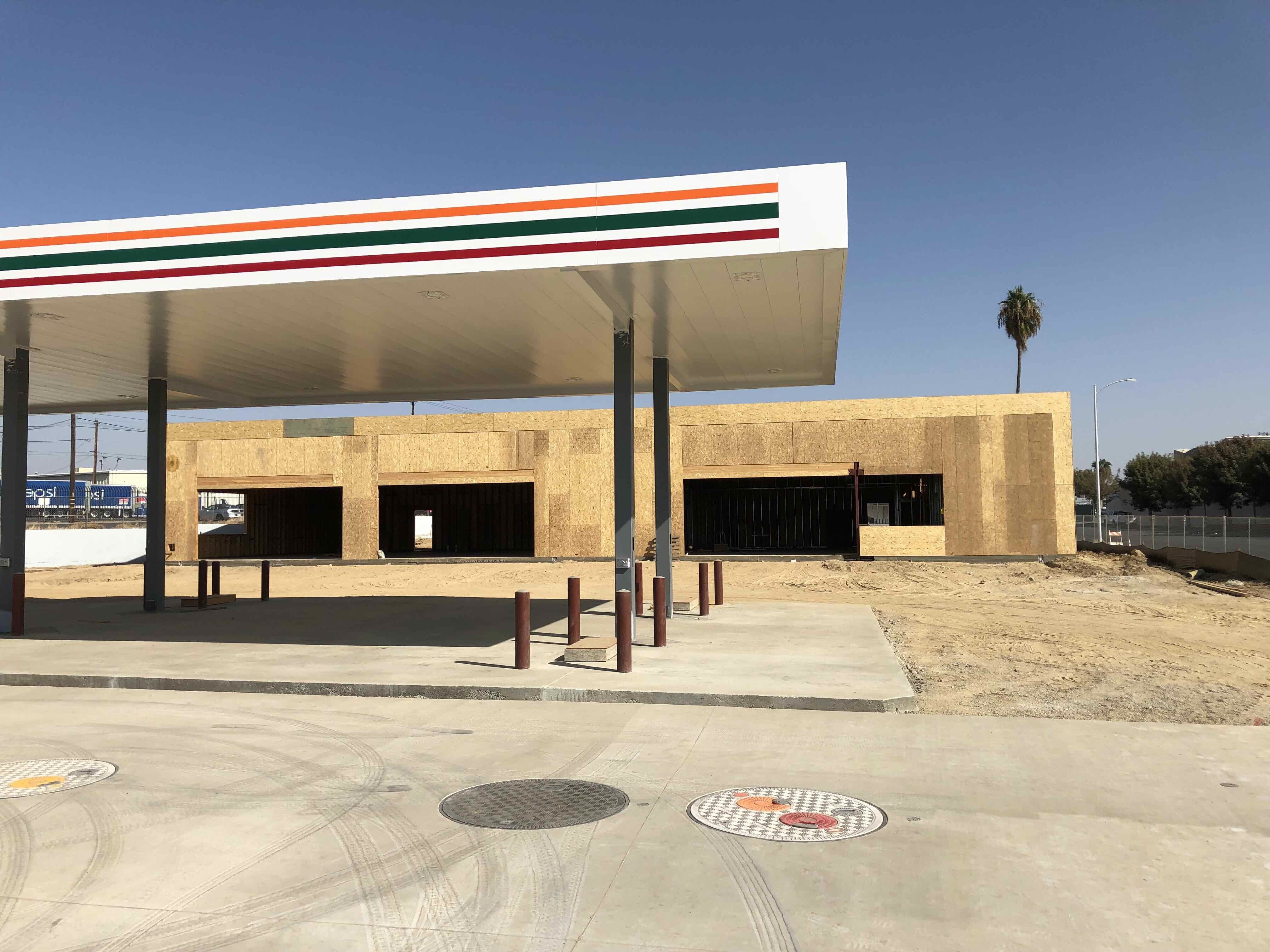 7Eleven Gas Station Bakersfield, CA Dynamic