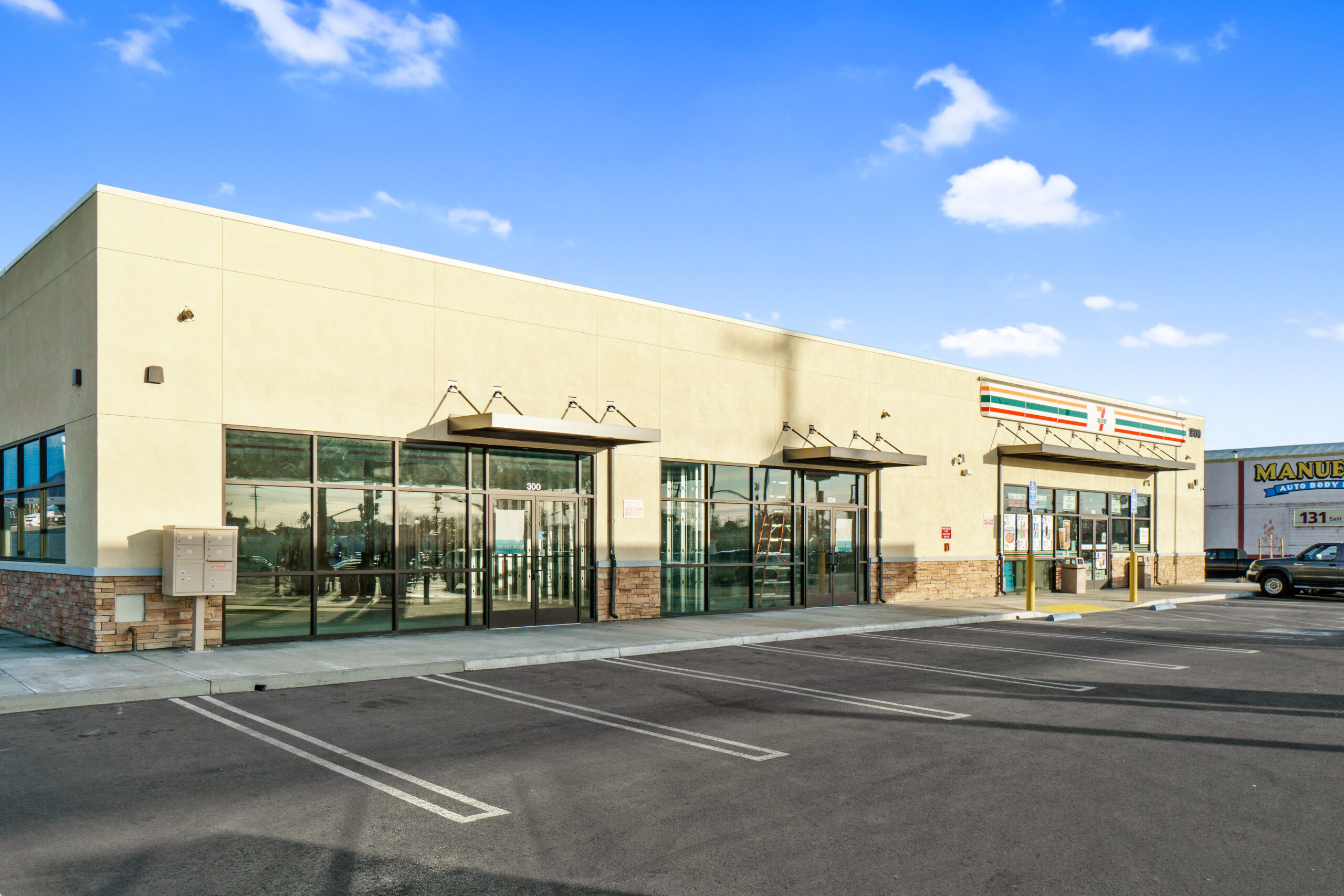 7Eleven Gas Station Bakersfield, CA Dynamic