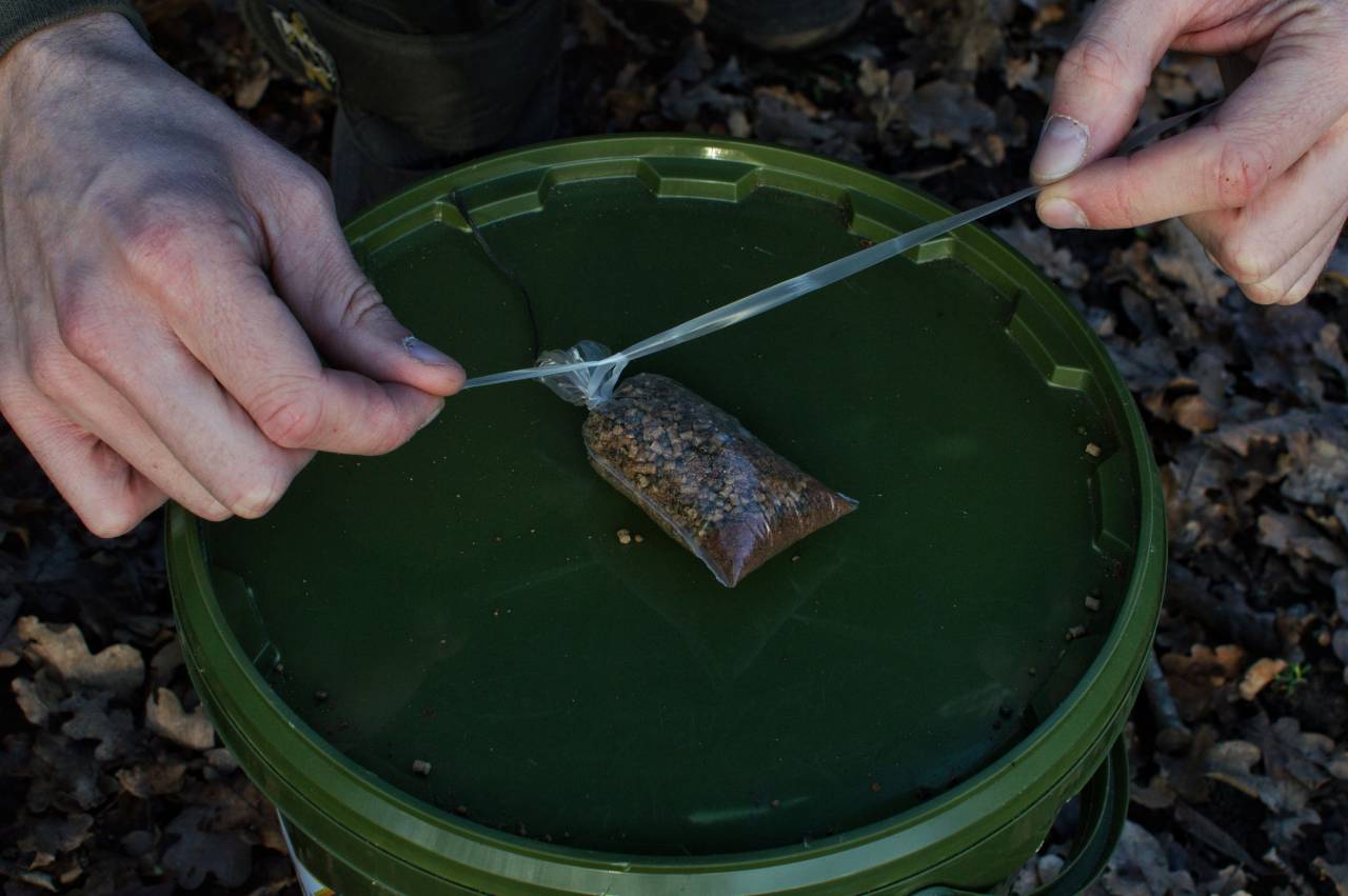 How to tie the perfect solid pva bag Dynamite Baits