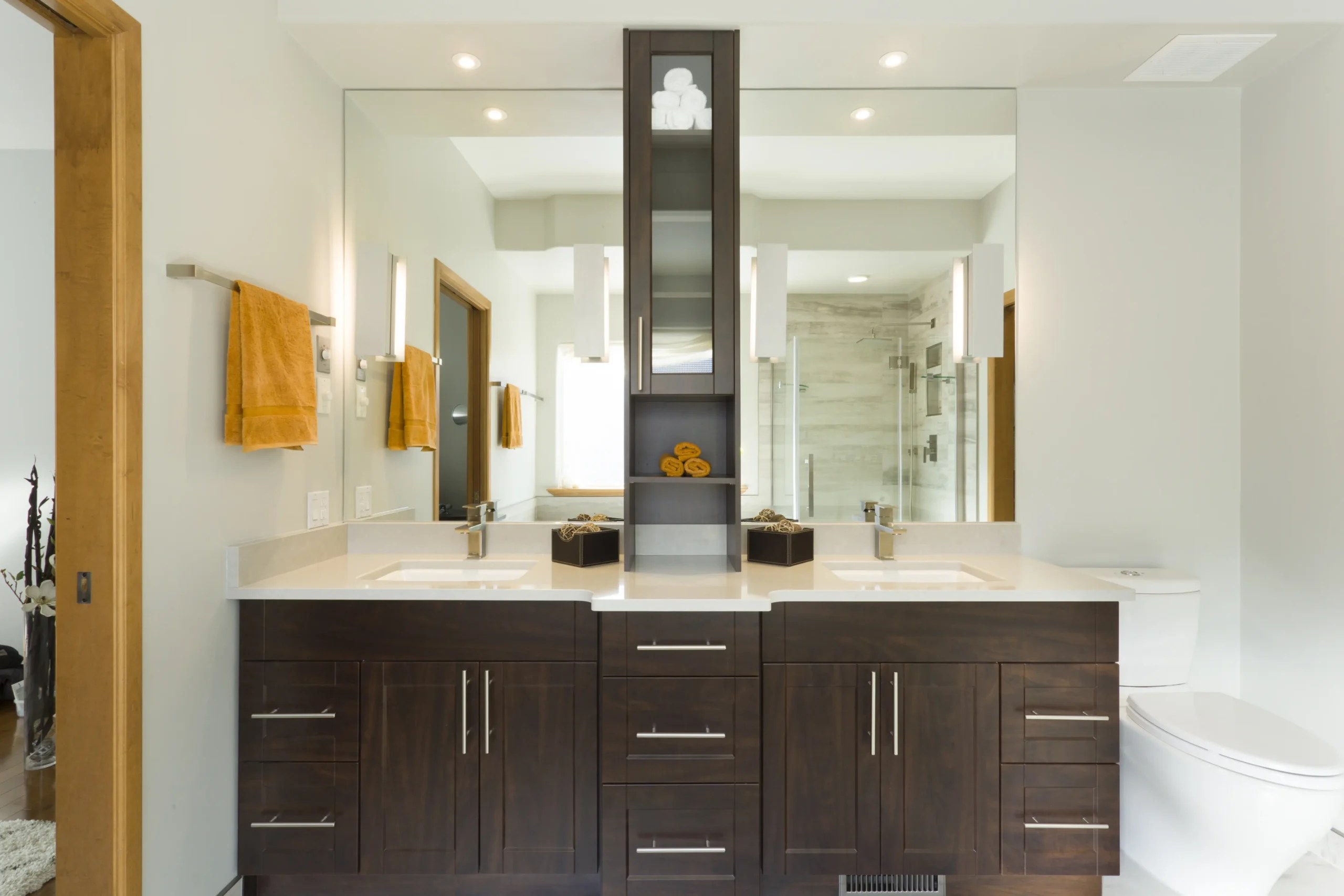 East St. Paul Bathroom Renovation 2018 Renomark Award Winner