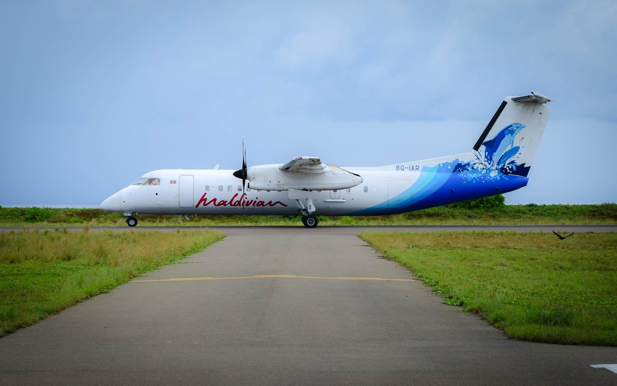 Maldivian flight lands safely despite landing gear malfunction