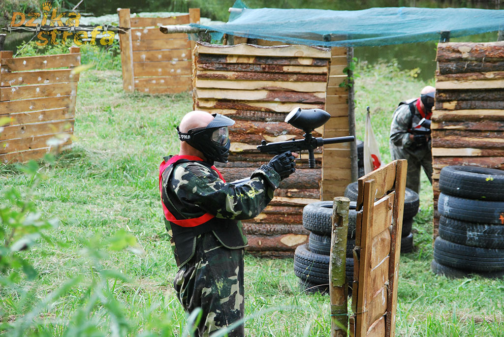 PAINTBALL Dzika Strefa Paintball Przeżyj niezapomniane imprezy ze znajomymi
