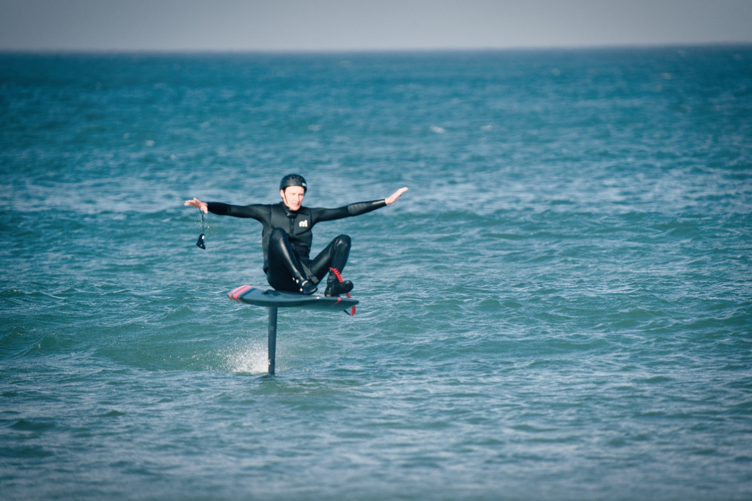 eFoil in waves Jet vs. folding prop vs. True Glide