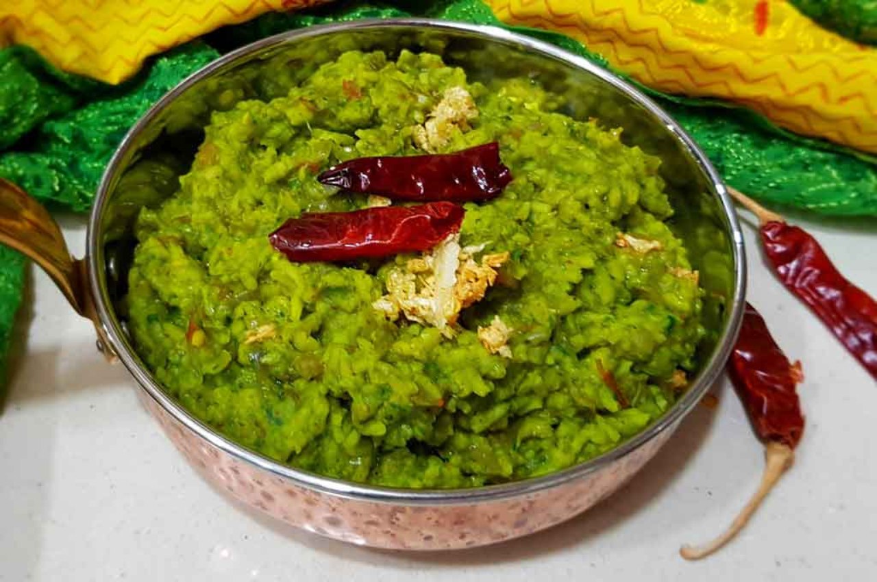 Palak Dal Khichdi Recipe लंच खाने में ऐसे बनाएं पालक दाल खिचड़ी,