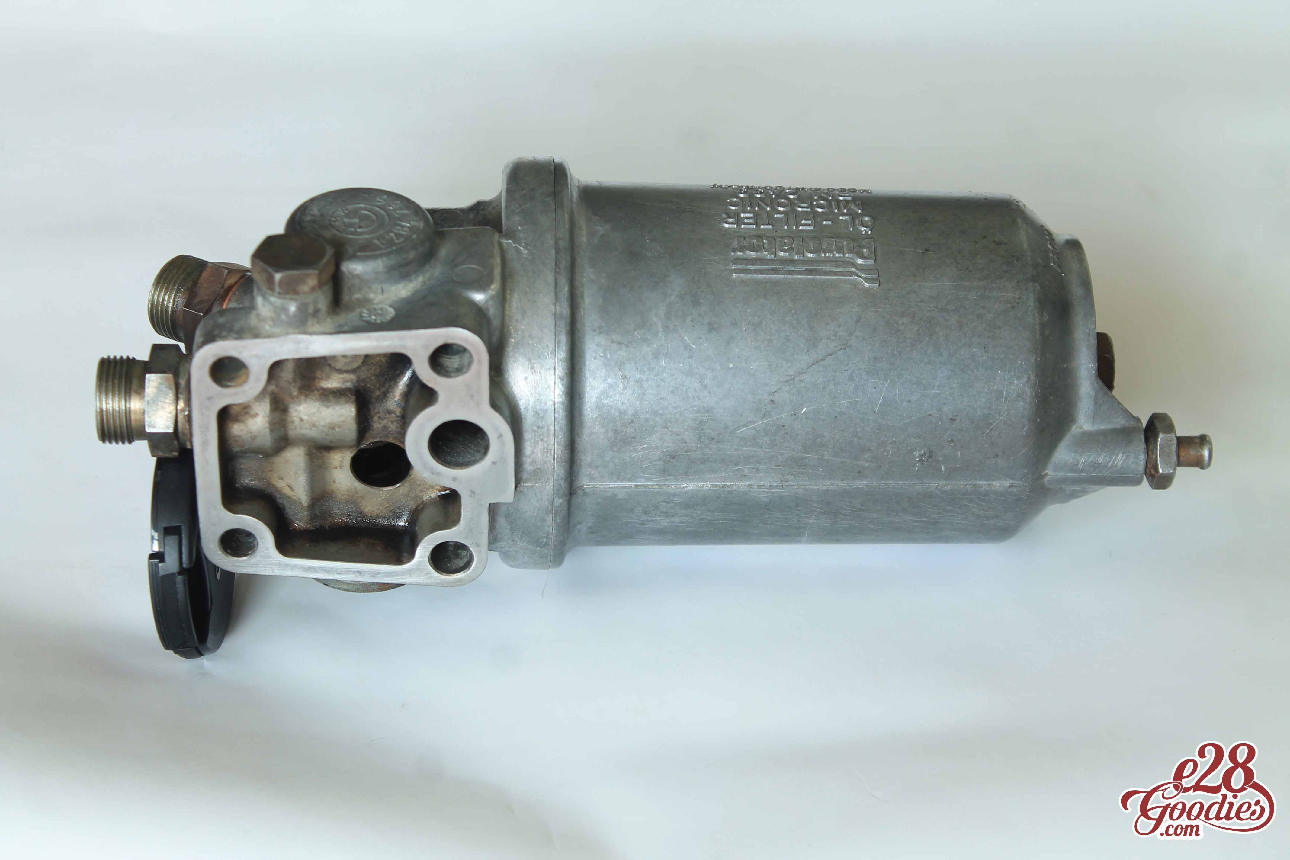 M30 Oil filter body with oil cooler fittings E28 Goodies