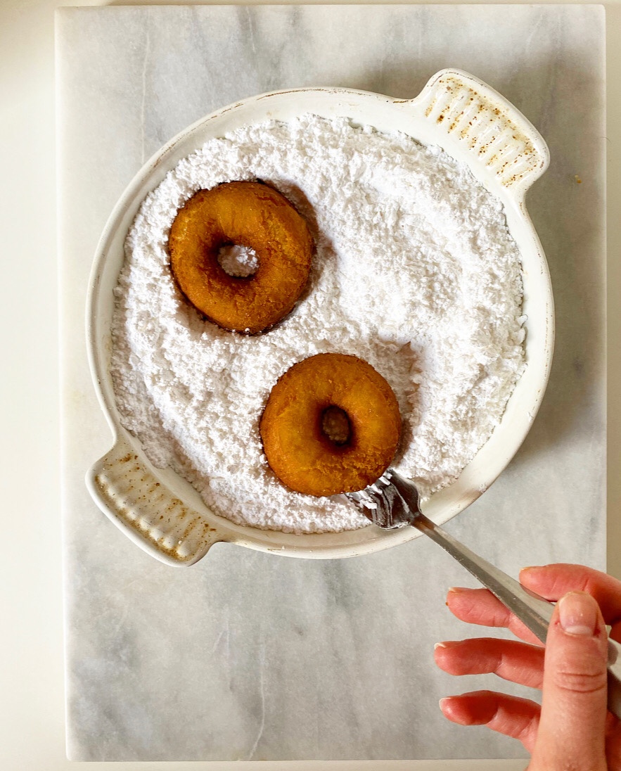 Powdered Doughnuts e2 bakes brooklyn