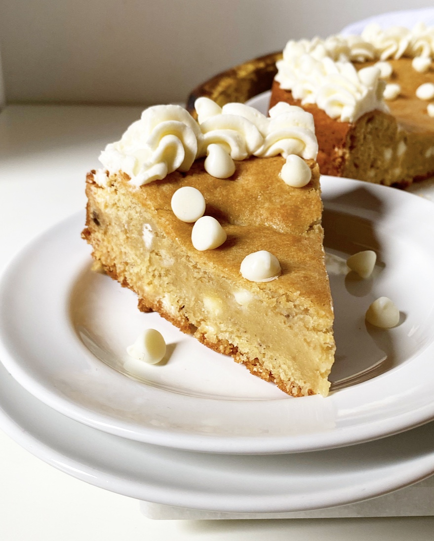 Banana Pudding Cookie Cake e2 bakes brooklyn
