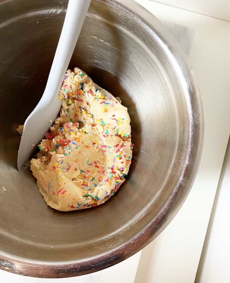 Crispy, Crunchy Sprinkle Sugar Cookies e2 bakes brooklyn