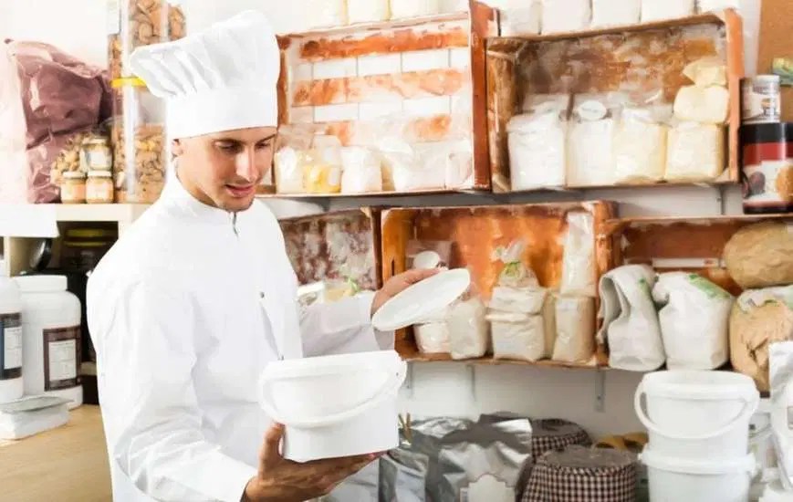 Pantry Chef Job Description Salary, Duties, Career & More