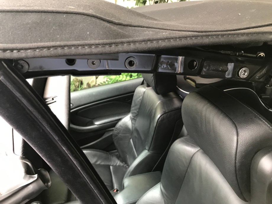 E46カブリオレのソフトトップからカタカタ音がする Bmw E46 カブリオレな話