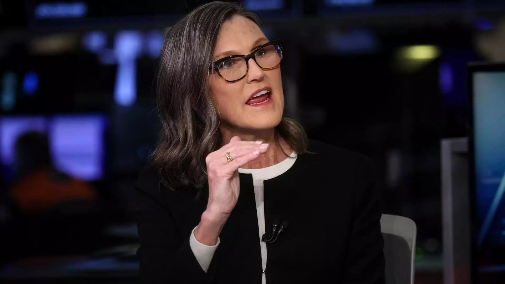 Cathie Wood’s ARK Innovation: A Closer Examination of Performance and Strategy