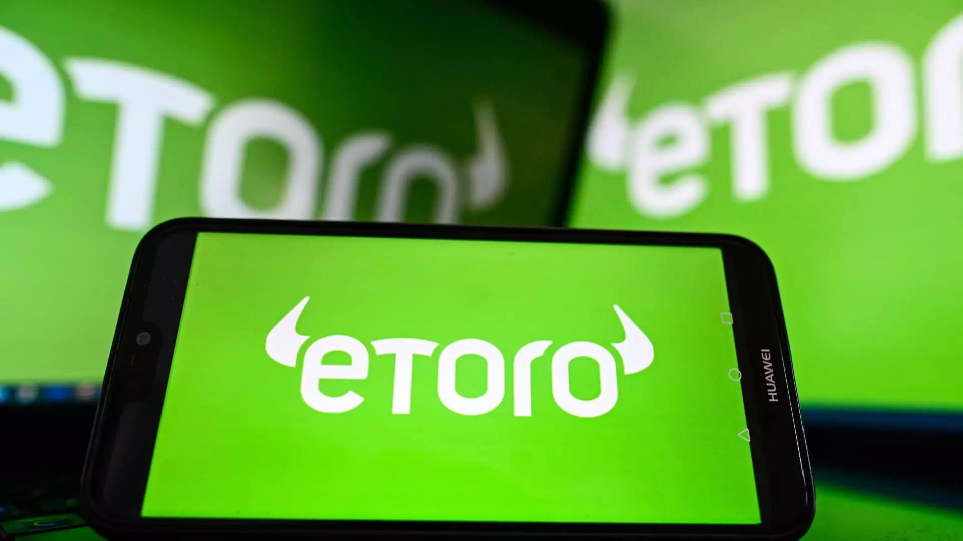 eToro’s IPO Triumph: 5 Lessons from a $310 Million Market Surge