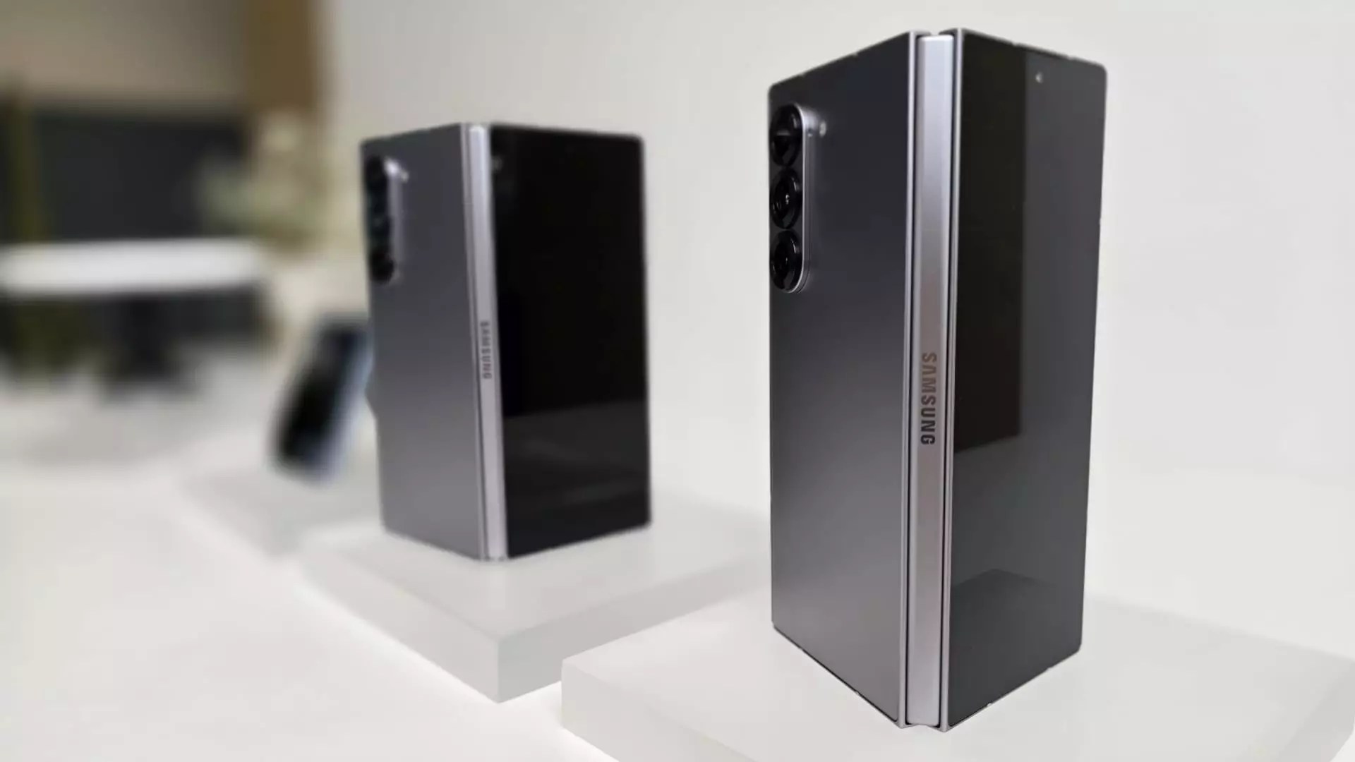 5 Reasons Samsung’s Next Foldable Phone Is Crucial for its Survival