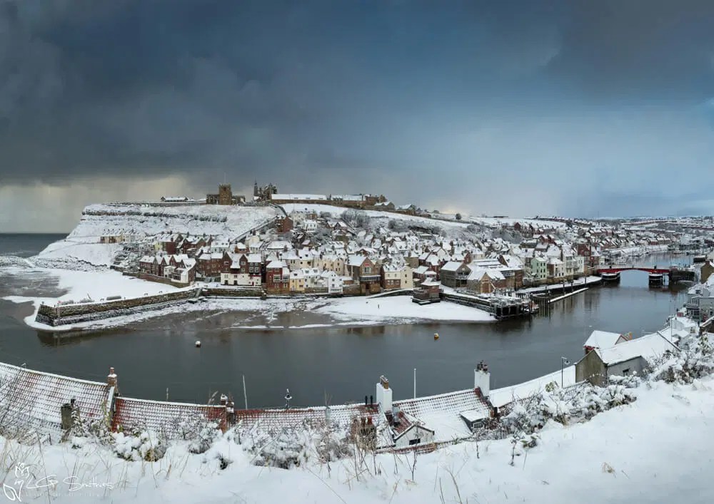 Whitby In The Snow The North Yorkshire Gallery