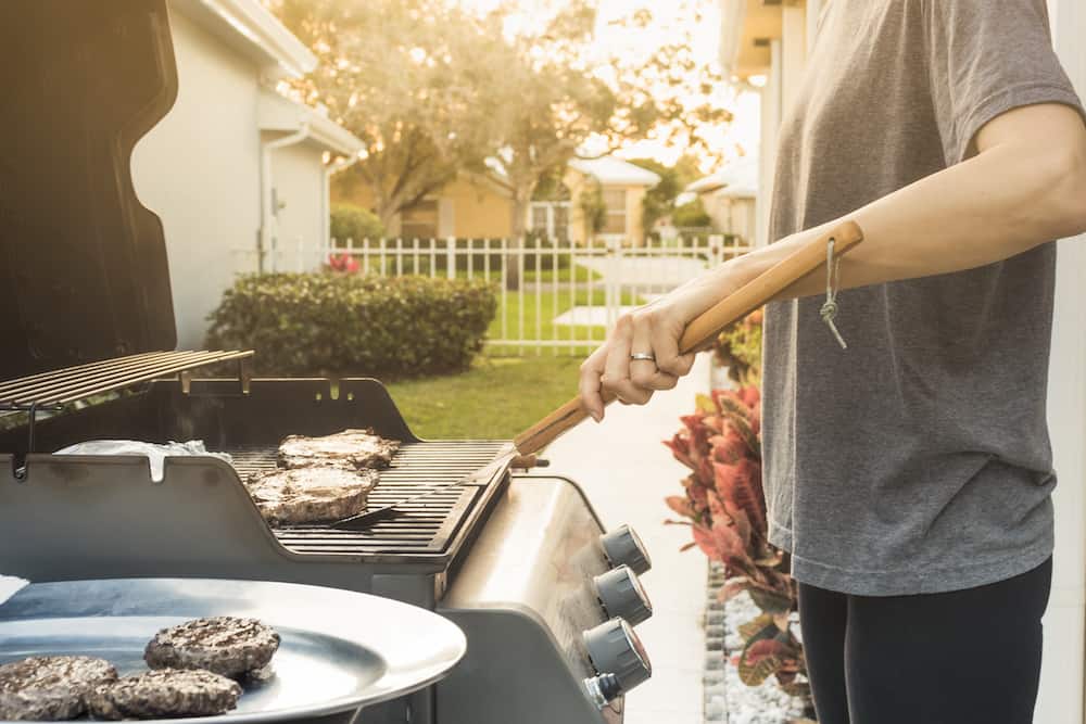How To Use a Gas Grill An Easy Guide for FirstTimers Trim That Weed
