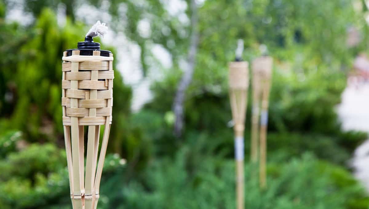 How To Use Yard Torches With Citronella Oil